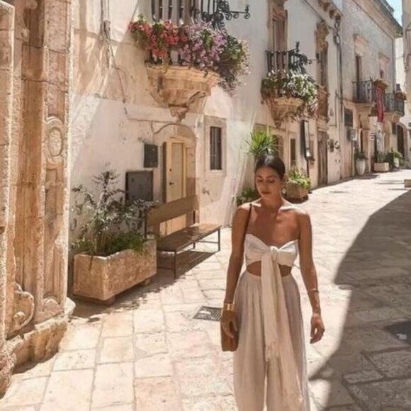 ☀️ MYSTERY BOX - VACATION ☀️ 10pcs Women's Clothing - REDUCED SHIPPING !! - Picture 4 of 5